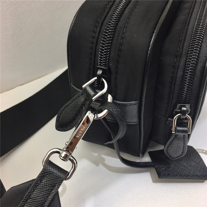 PRADA 프라다 미니 카메라백 1BH017