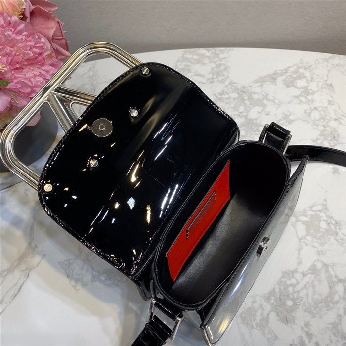 Valentino 발렌티노 가라바니 MAXI 미니숄더백 V98521 2020/신상