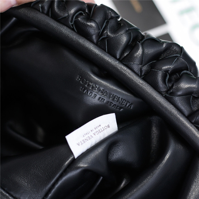 Bottega Veneta 보테가베네타 만두 클러치백 V30879-5 2020/신상