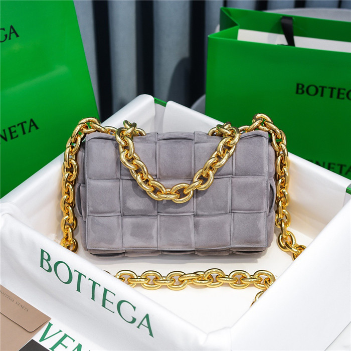  Bottega Veneta 보테가베네타 스웨이드 체인 카세트백 V84009-4 2020/신상