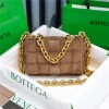  Bottega Veneta 보테가베네타 스웨이드 체인 카세트백 V84009-4 2020/신상