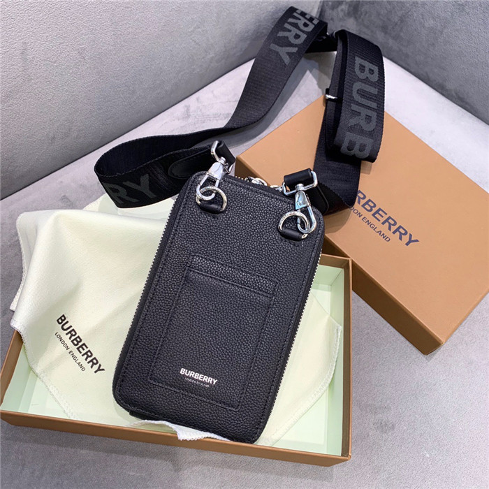 Burberry  버버리 휴대폰백 B14044-2 2020/신상