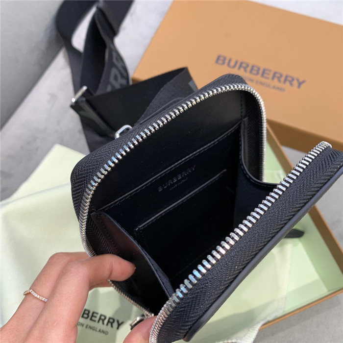 Burberry  버버리 휴대폰백 B14044-2 2020/신상