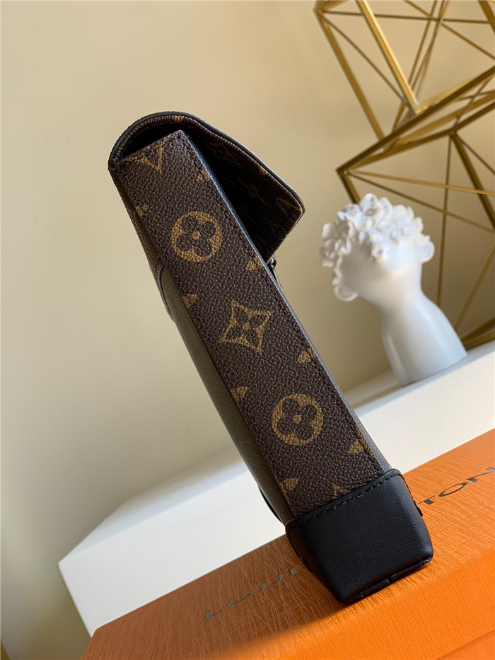 Louis Vuitton 루이비통 포쉐트 보야주 스티머 M30583 2020/신상