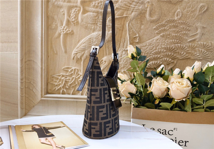 Fendi 펜디 빈티지 버킷백 F3836 2020/신상