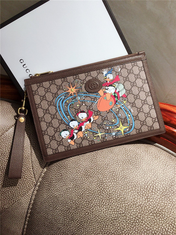 GUCCI 구찌 디즈니 콜라보 도널드 덕 파우치 647925 2020/신상