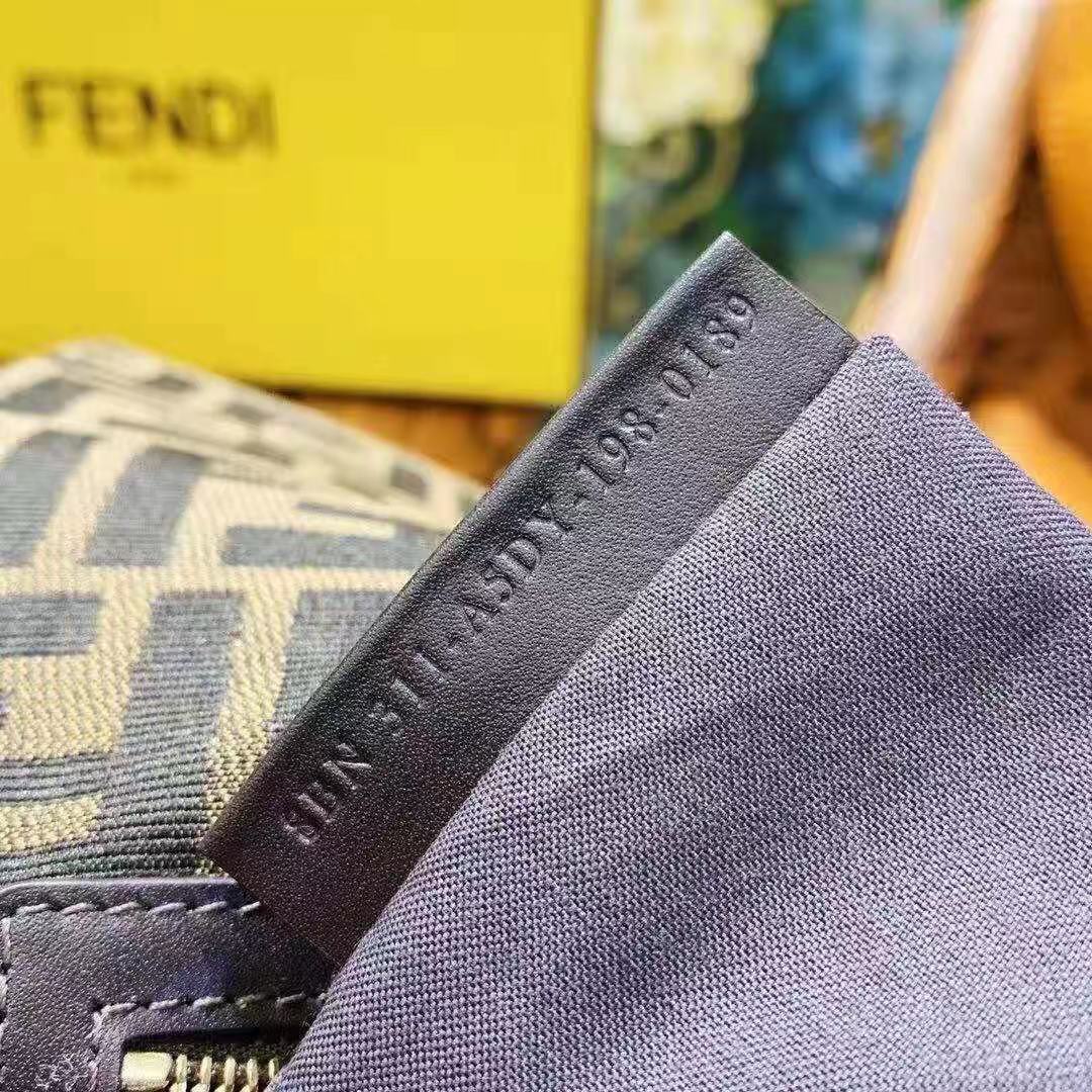  Fendi 펜디 바게트백 브라운 컬러