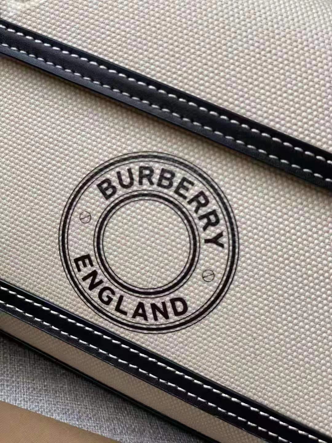 Burberry 버버리 신상 2020 미니 포켓백