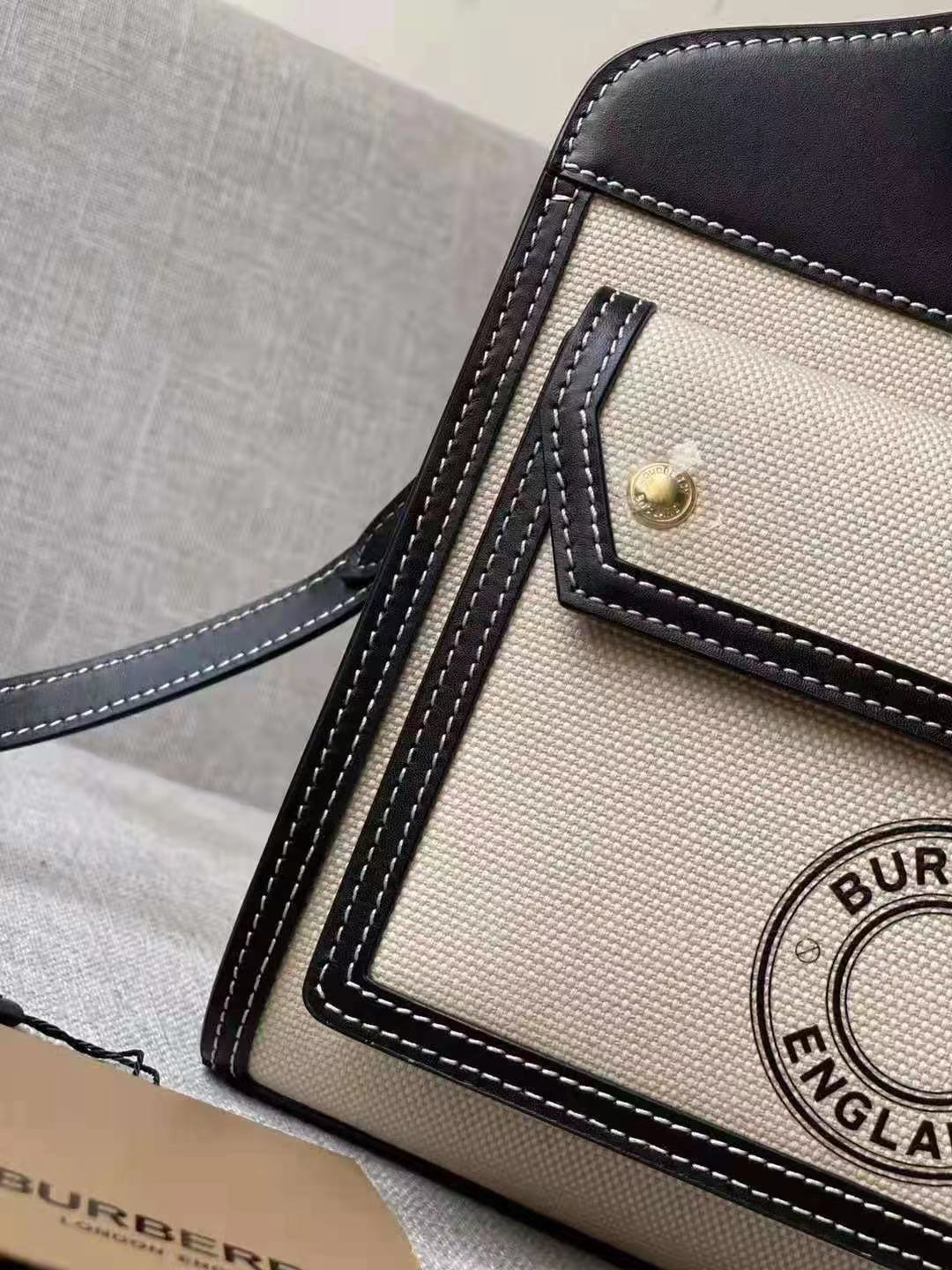 Burberry 버버리 신상 2020 미니 포켓백