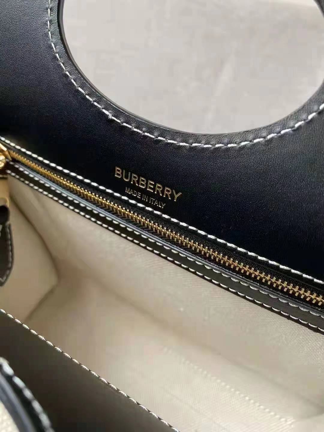 Burberry 버버리 신상 2020 미니 포켓백