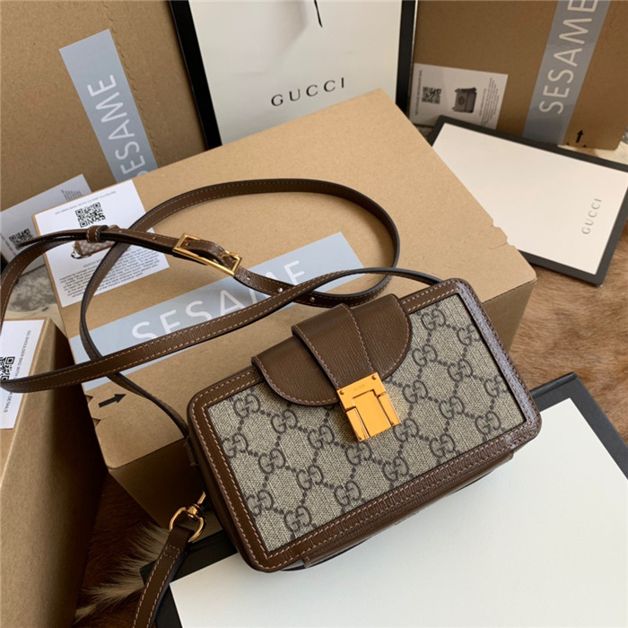 GUCCI 구찌 GG 수프림 캔버스 클래스프 사각 미니백 614368 신상