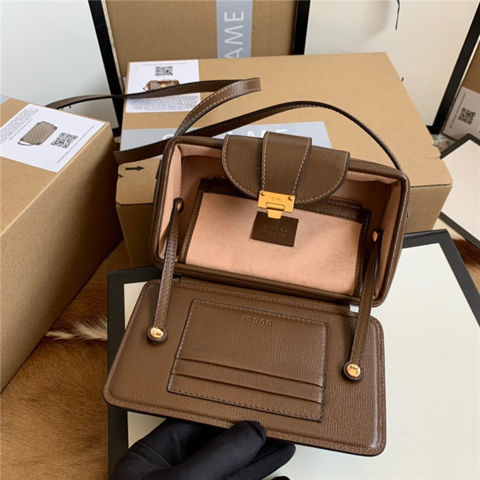 GUCCI 구찌 GG 수프림 캔버스 클래스프 사각 미니백 614368 신상
