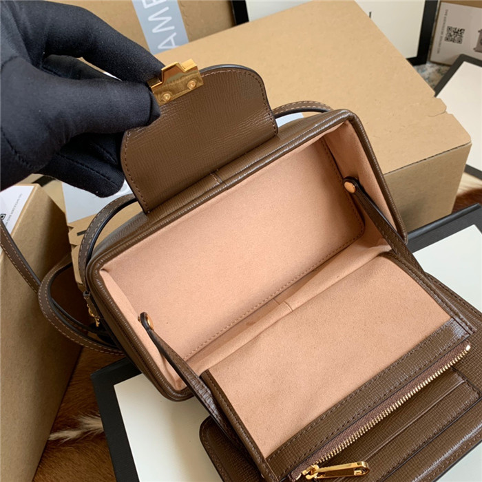 GUCCI 구찌 GG 수프림 캔버스 클래스프 사각 미니백 614368 신상