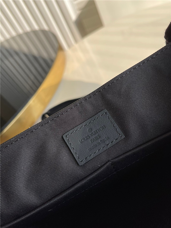 Louis Vuitton 루이비통 에어로그램 메신저 M57080