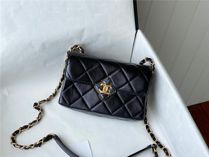 CHANEL 샤넬 램스킨 퀼팅  핸드백