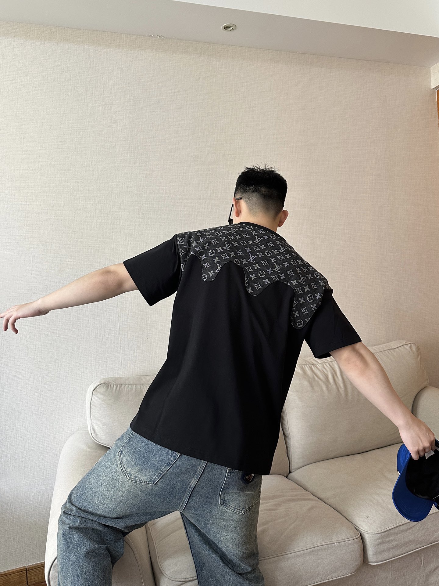 루이비통 패치워크 라운드넥 쇼트 슬리브