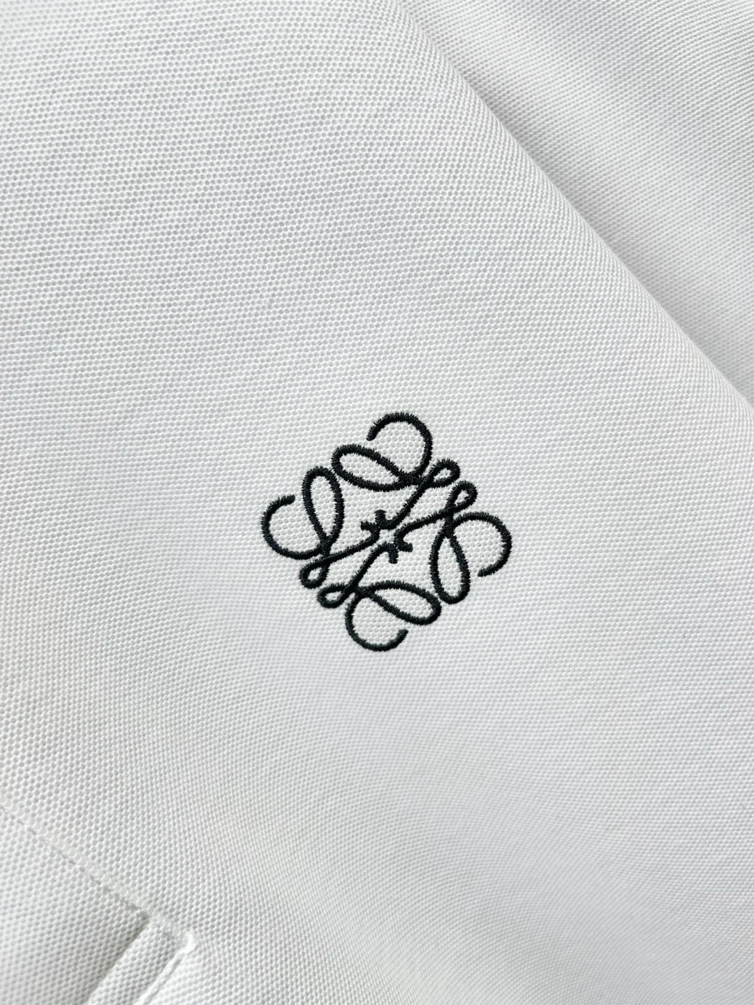 0RADA프라다2025뉴스타일