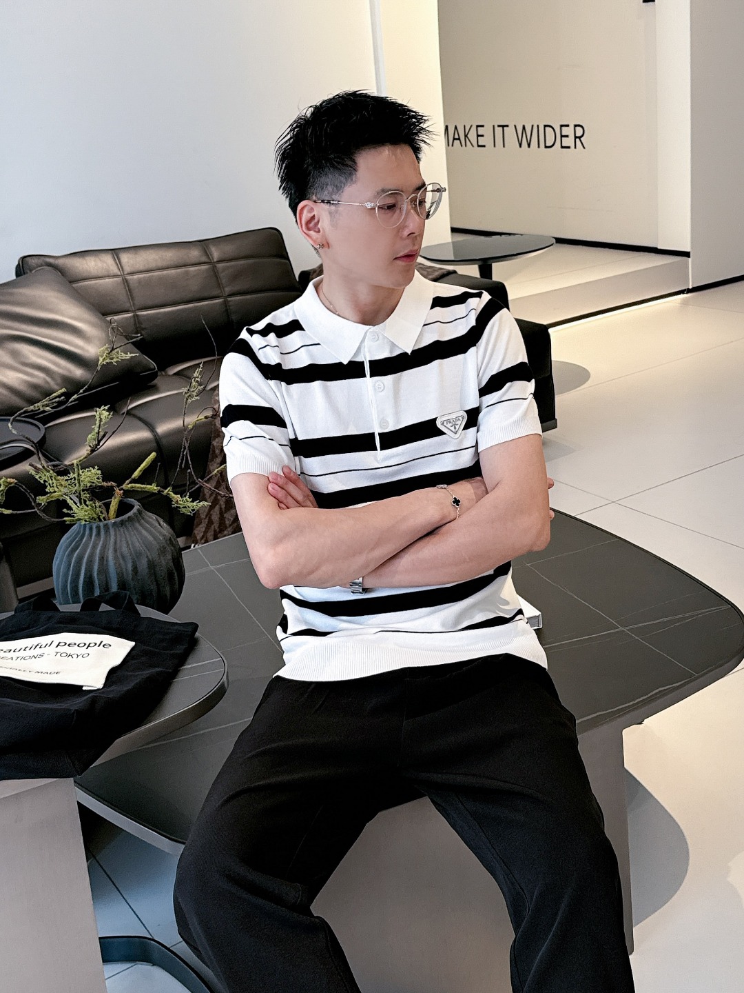 프라다2025뉴반팔폴로