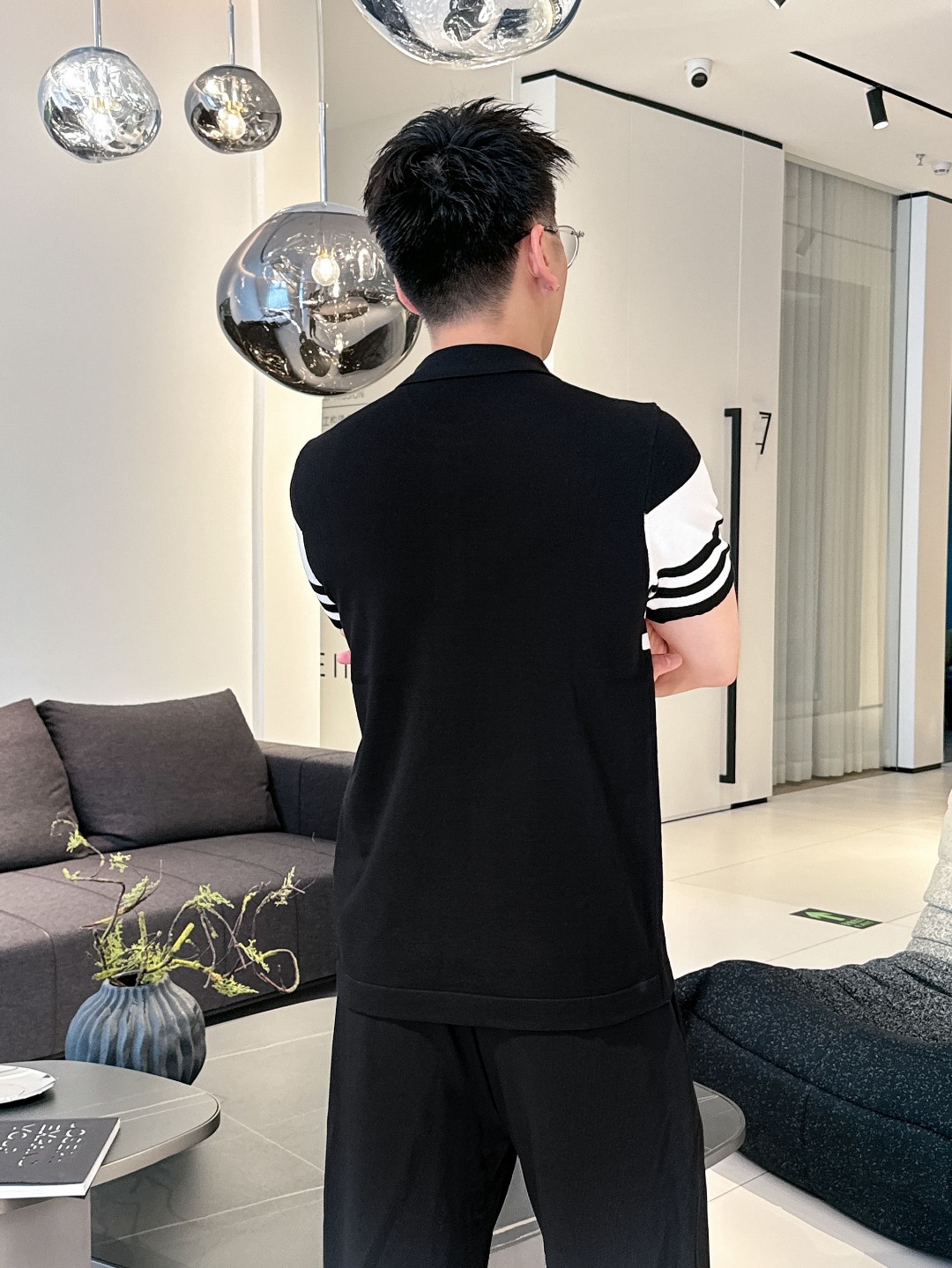 몽클레르픽셀라벨뉴폴로셔츠