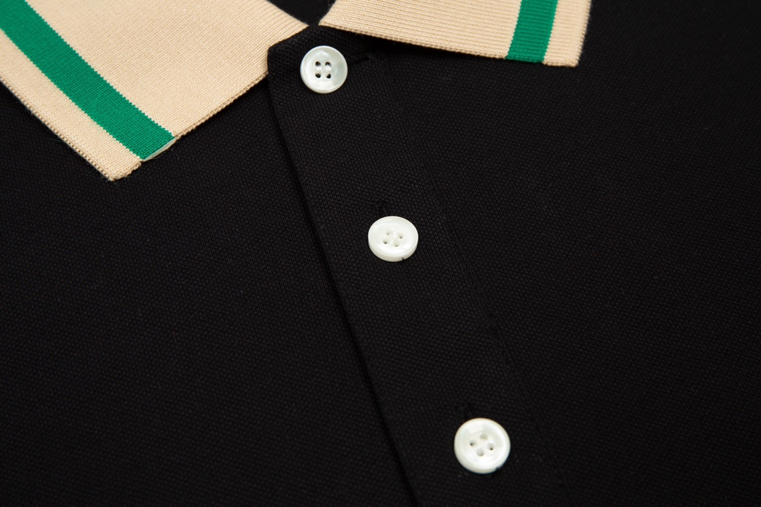 몽클레르로고패치뉴폴로셔츠