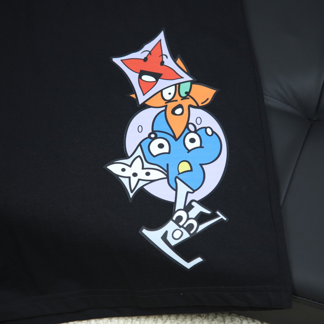 2025ss 봄 신상 LV 라운드넥 반팔 티셔츠 모델 번호: LV012