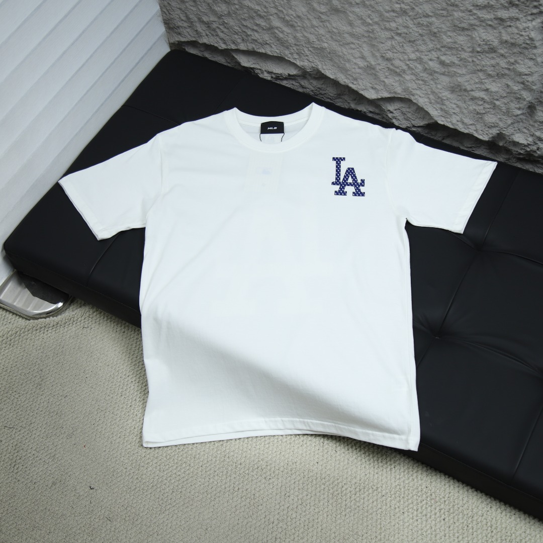 2025ss 봄 신상품 MLB 뉴욕 양키스 100 라운드넥 반팔 티셔츠 모델 번호: MLB033