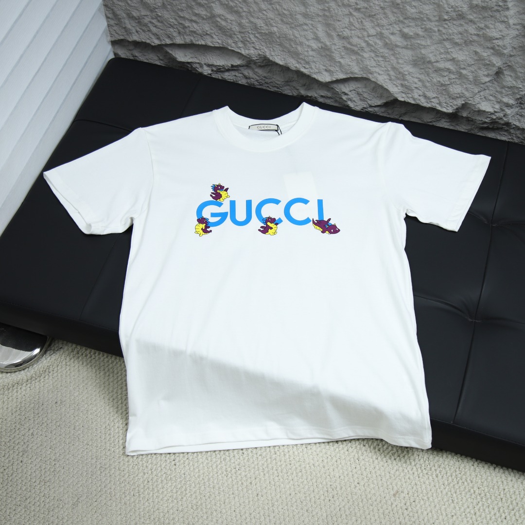 2025s스프링 신상 GUCCI/구찌 라운드넥 반팔 티셔츠 모델넘버: GUC001