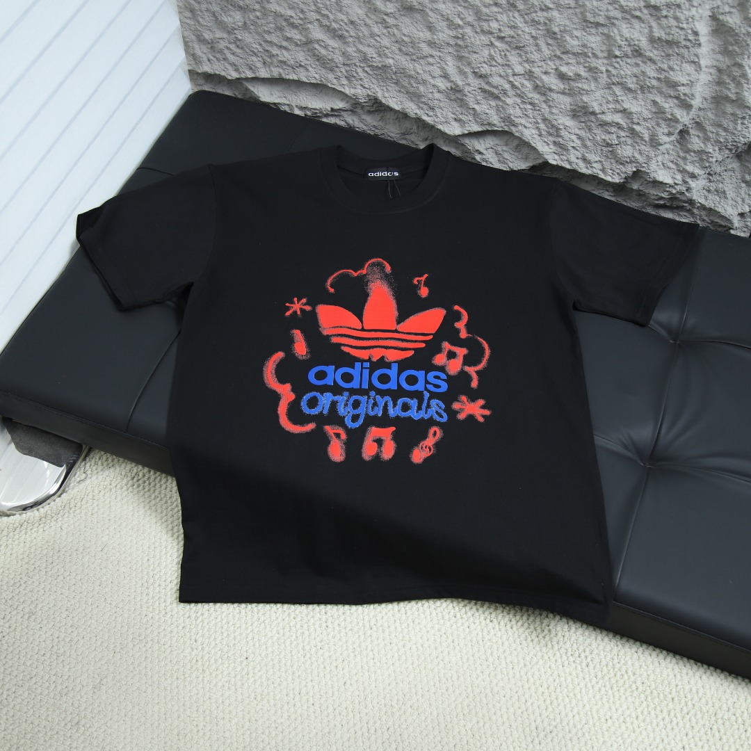 2025ss 봄 신상 아디다스 아디다스 백 라운드넥 반팔 티셔츠 모델 번호: AD0040