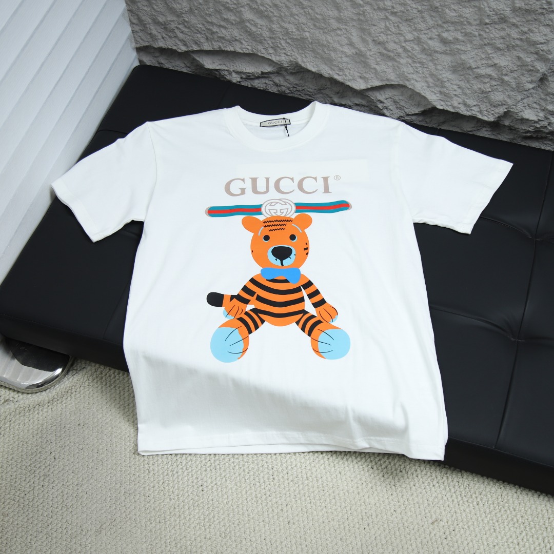 2025SS 봄 신상품 구찌 / 구찌 풀 라운드넥 반팔 티셔츠 모델 번호: GUC073