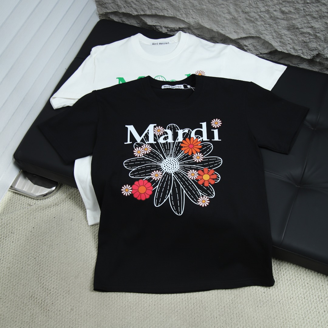 2025ss 봄 신상품 MARDI 라운드넥 반팔 티셔츠 모델 번호: MA023