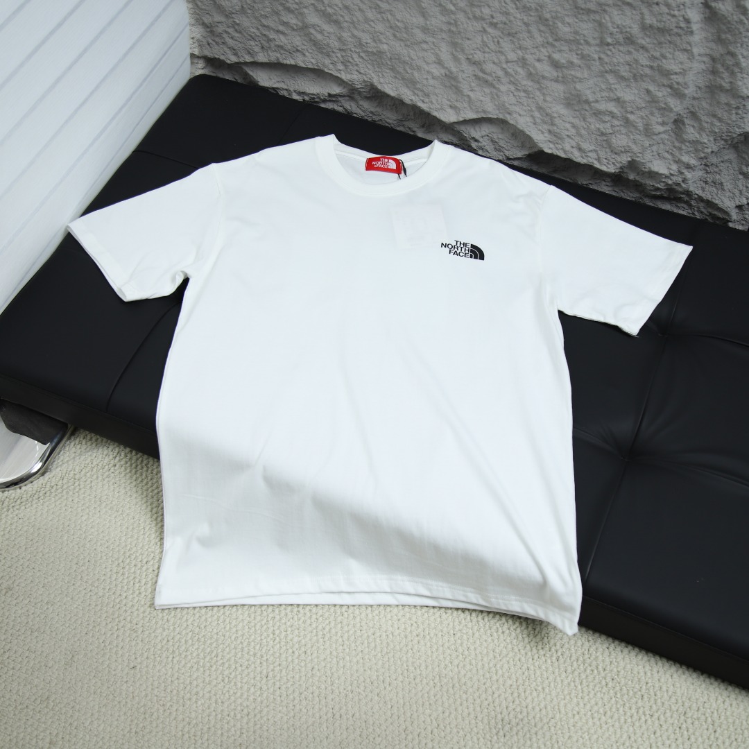 2025s스프링 신상품 더노스페이스 더노스페이스 100 라운드넥 반팔 티셔츠 모델 번호: BM0037