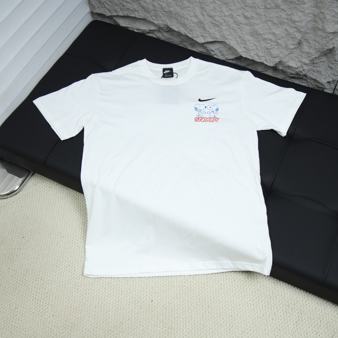 2025ss 봄 신상 NIKE / 나이키 매칭 라운드넥 반팔 티셔츠 모델 번호: NI026