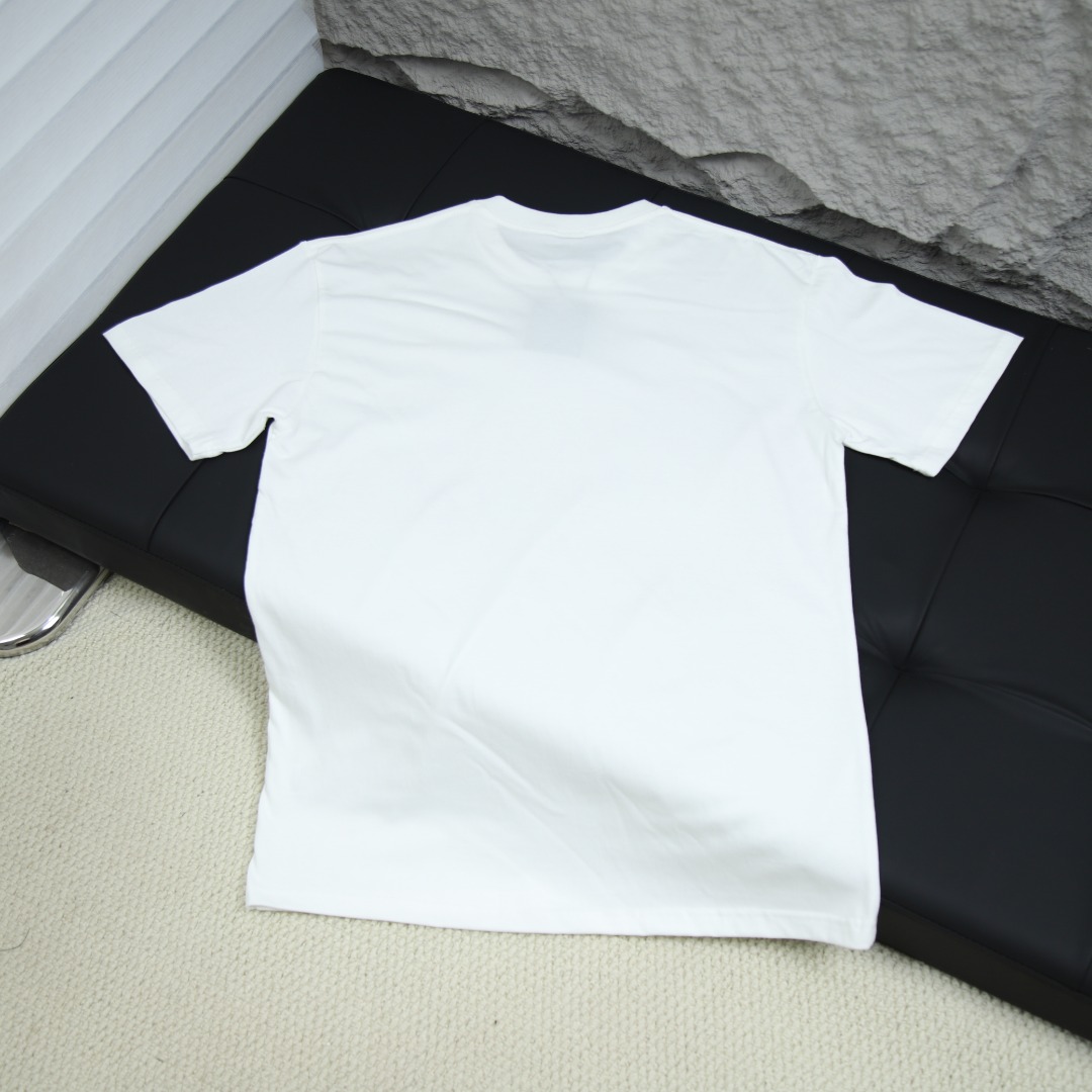 2025ss 봄 신상 NIKE / 나이키 매칭 라운드넥 반팔 티셔츠 모델 번호: NI026