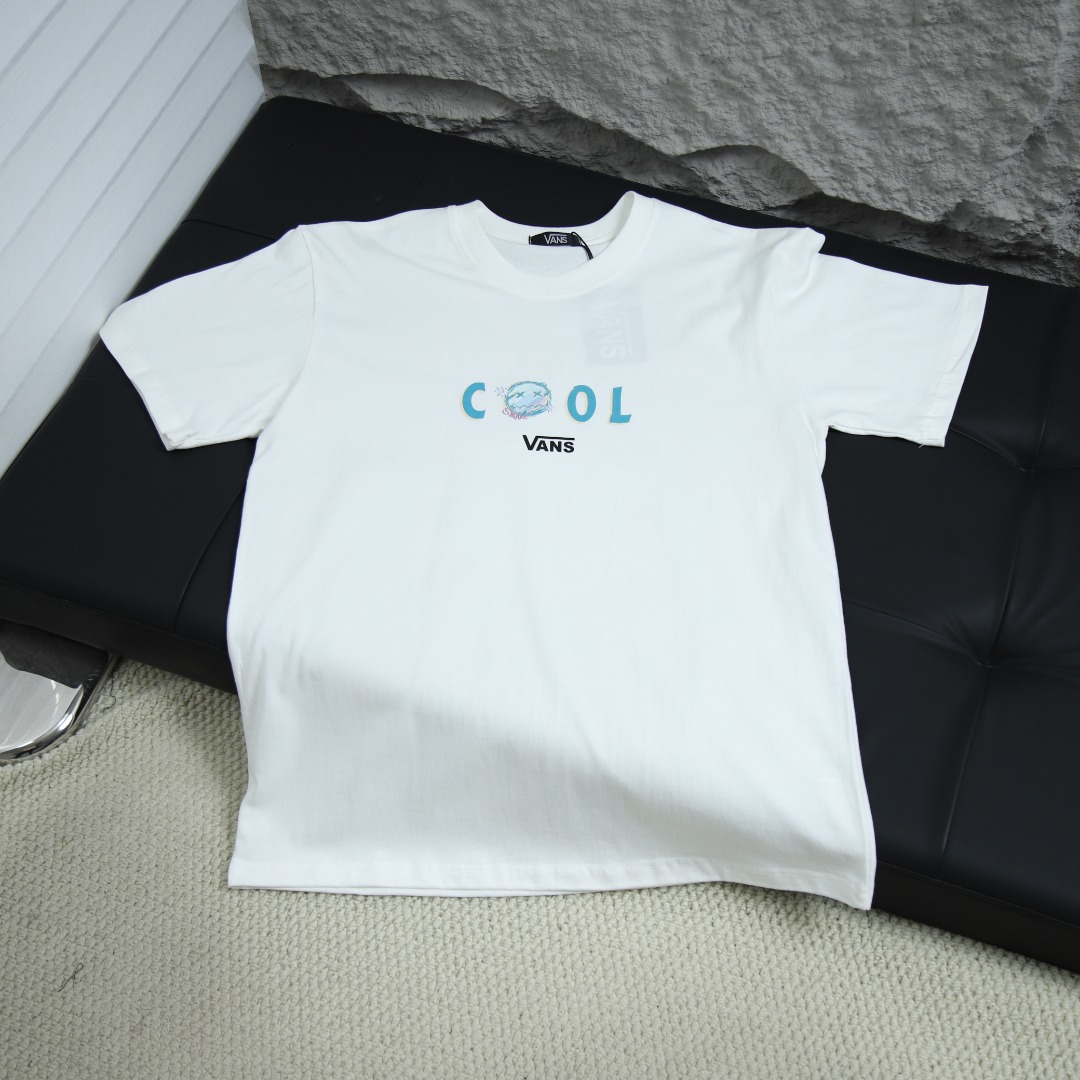 2025ss 봄 신상 반스 / 반스 백 매칭 라운드넥 쇼트 슬리브 티셔츠 아이템 번호: VA0011