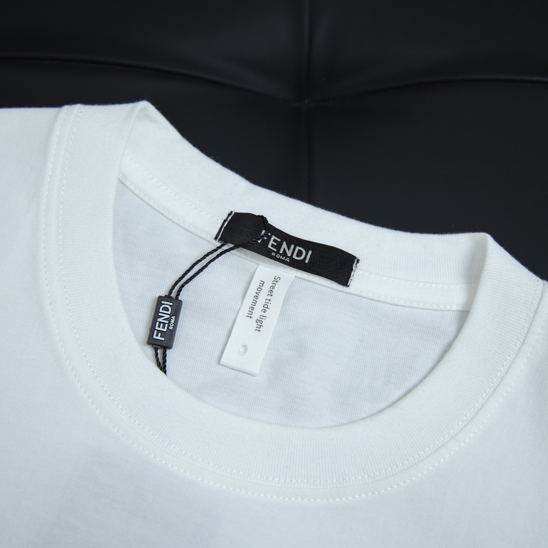 펜디 / 펜디 2025FW 레터 프린트 반팔 티셔츠! 모델 번호: FEN007