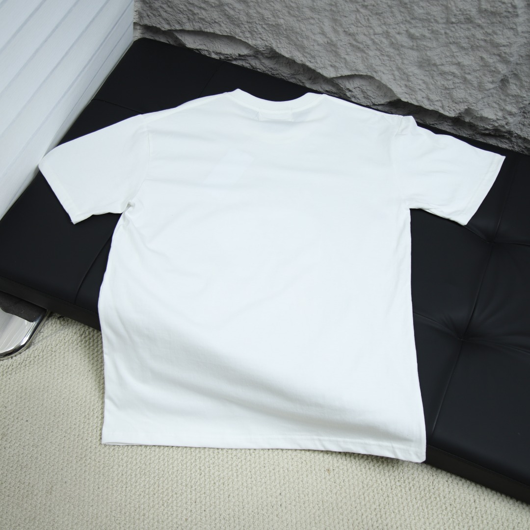 2025ss 봄 신상 메종 마르지엘라 MM6 마르지엘라 100 라운드넥 쇼트 슬리브 티셔츠 아이템 번호: MM004