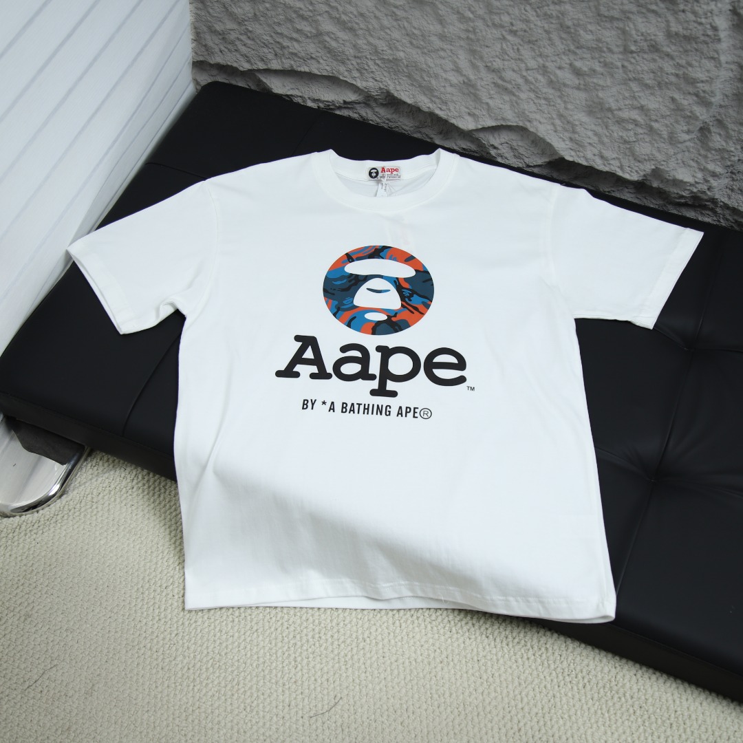 2025 봄/여름 신상 AAPE 유인원 패턴 레터링 프린트 캐주얼 커플 라운드넥 반팔 티셔츠 모델 번호: APP005