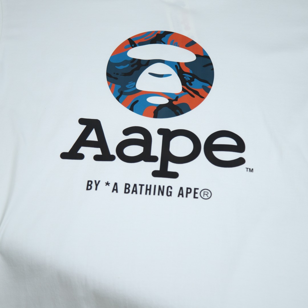 2025 봄/여름 신상 AAPE 유인원 패턴 레터링 프린트 캐주얼 커플 라운드넥 반팔 티셔츠 모델 번호: APP005