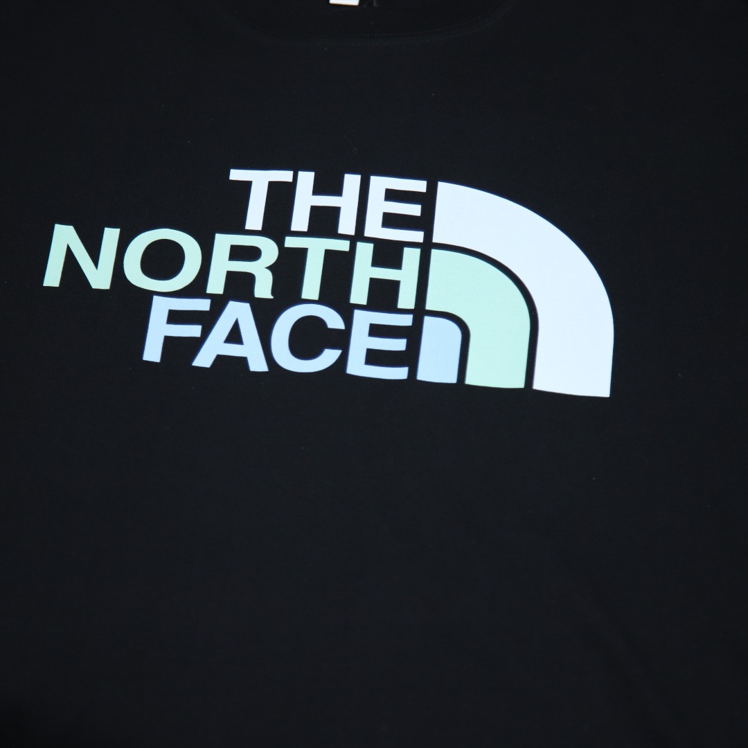 2025S스프링 신상품 더노스페이스 더노스페이스 100 라운드넥 반팔 티셔츠 모델 번호: BM0029