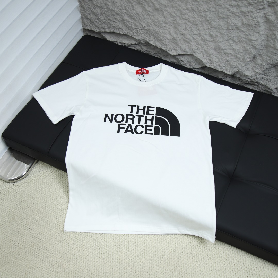 2025s스프링 신상품 더노스페이스 100 라운드넥 반팔 티셔츠 모델 번호: BM0047