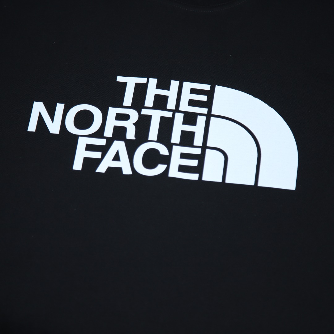 2025s스프링 신상품 더노스페이스 100 라운드넥 반팔 티셔츠 모델 번호: BM0047