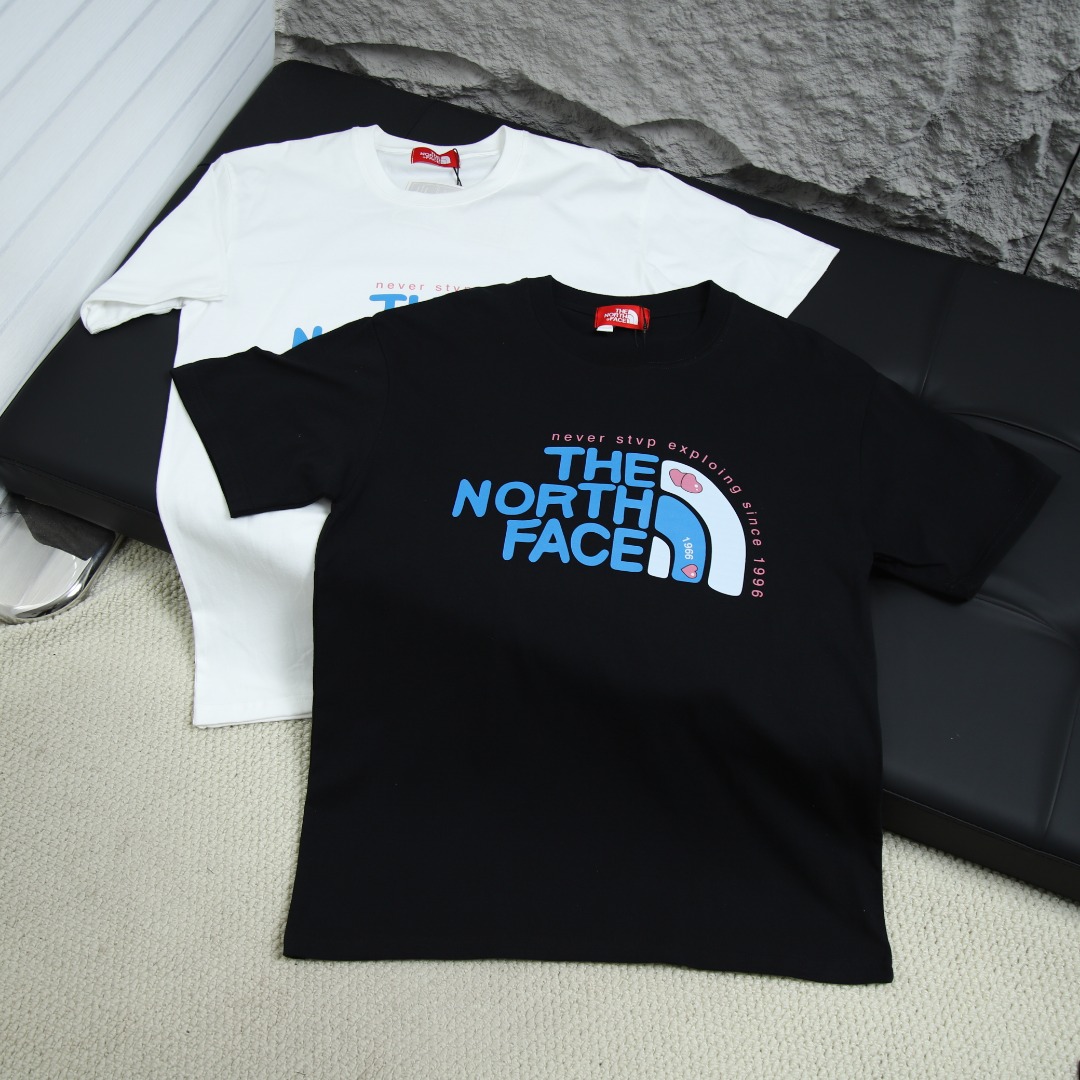 2025s스프링 신상품 더노스페이스 더노스페이스 100 라운드넥 반팔 티셔츠 모델 번호: BM0049