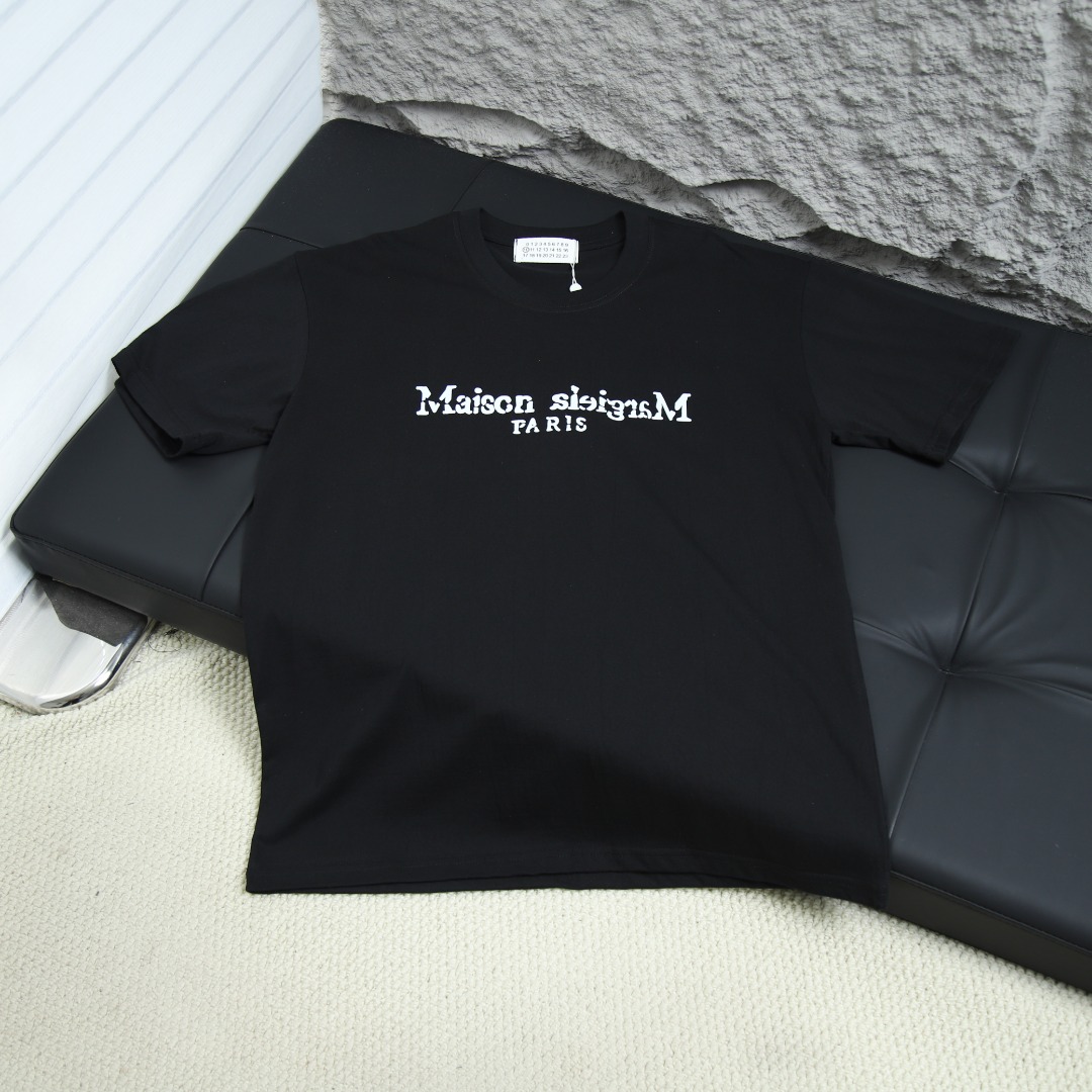 2025s스프링 신상품 MM6 메종 마르지엘라 백스 라운드넥 반팔 티셔츠 모델넘버:MM0010