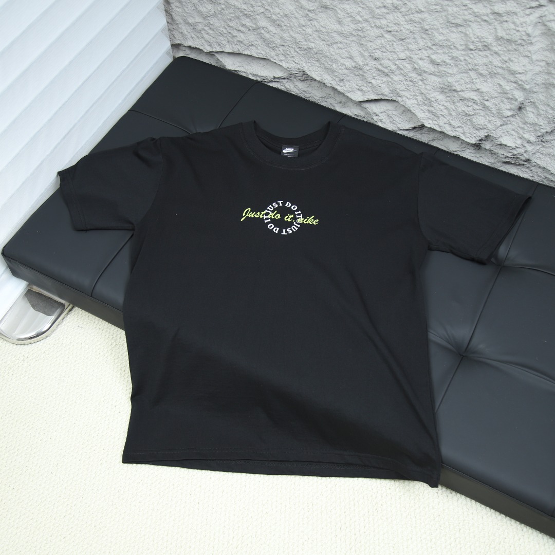 2025스프링 신상품 나이키/나이키 라운드넥 반팔 티셔츠 모델 번호: NI035