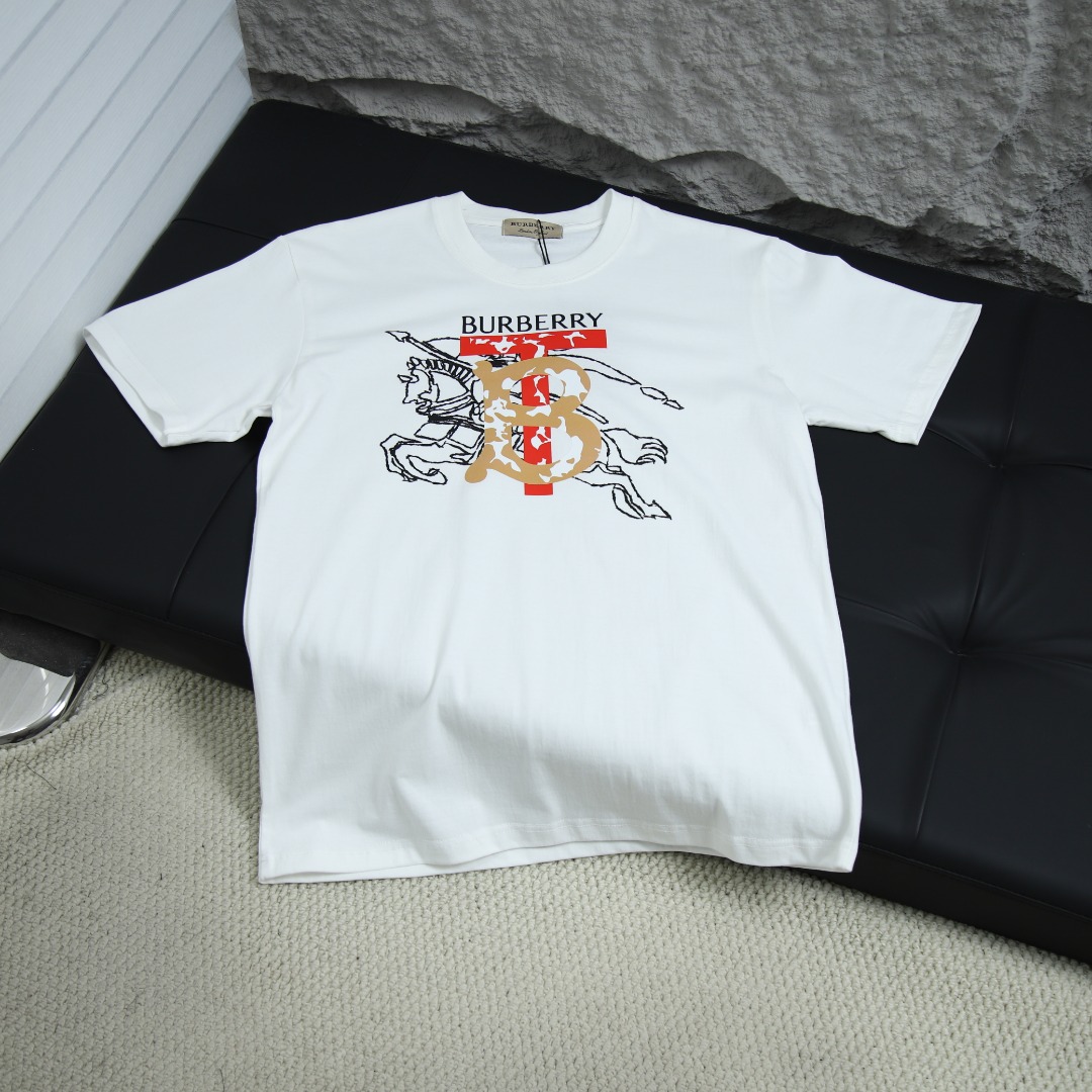 2025SS 봄 신상품 BURBERRY / 버버리 라운드넥 반팔 티셔츠 모델 번호: BU0011