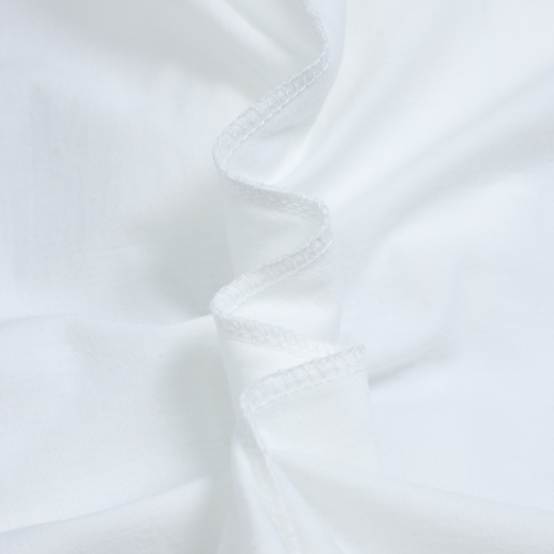 2025SS 봄 신상품 BURBERRY / 버버리 라운드넥 반팔 티셔츠 모델 번호: BU0011