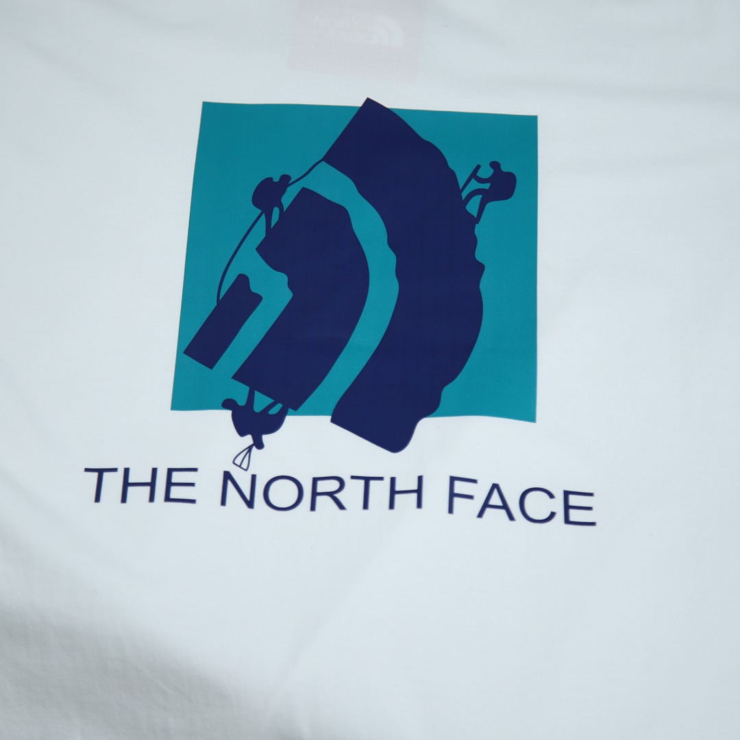 2025ss 봄 신상 더노스페이스 100 라운드넥 반팔 티셔츠 모델 번호: BM0056