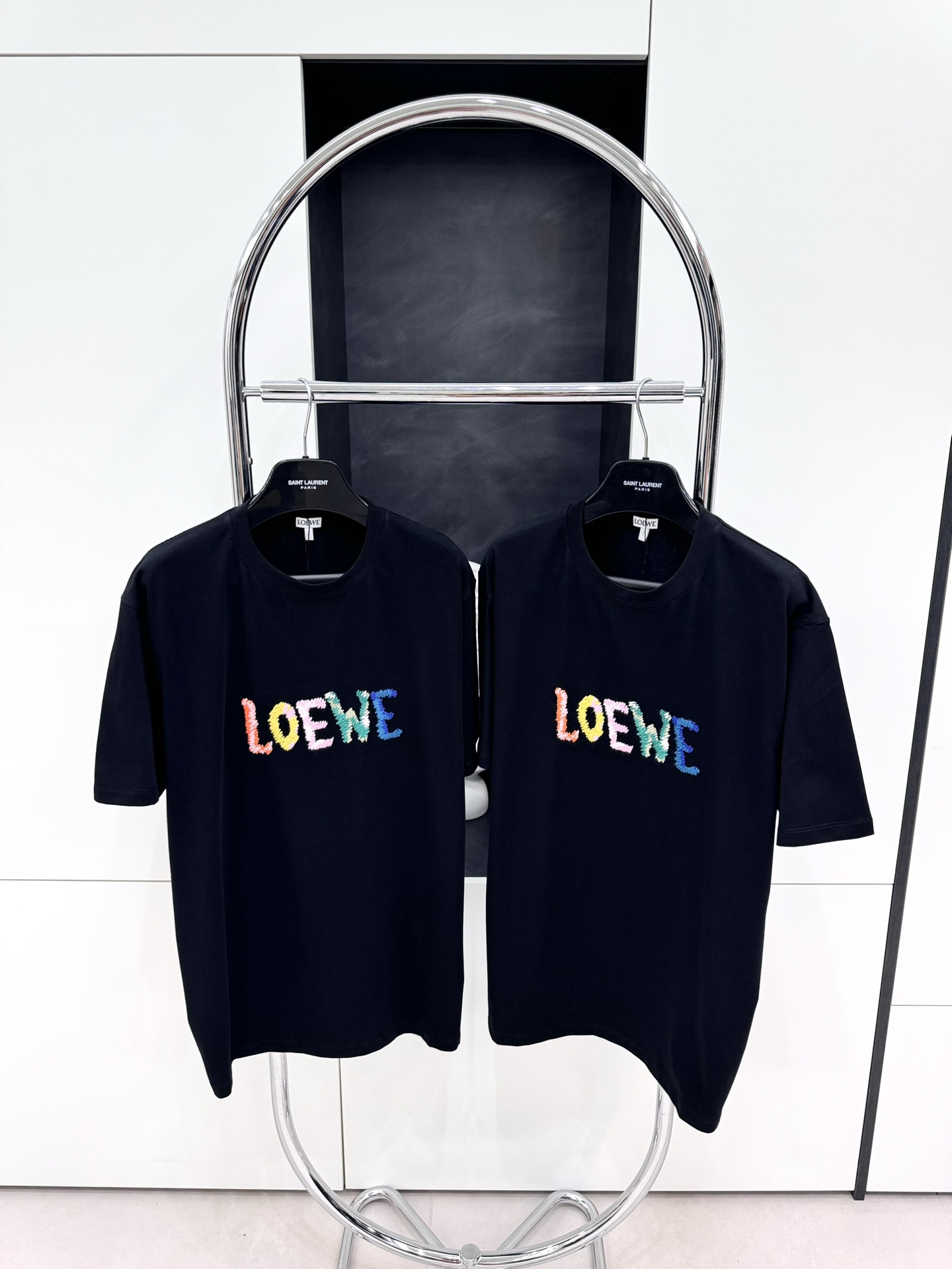로에베 2024SS 레인보우 울 엠브로이더리 쇼트 슬리브 셔츠