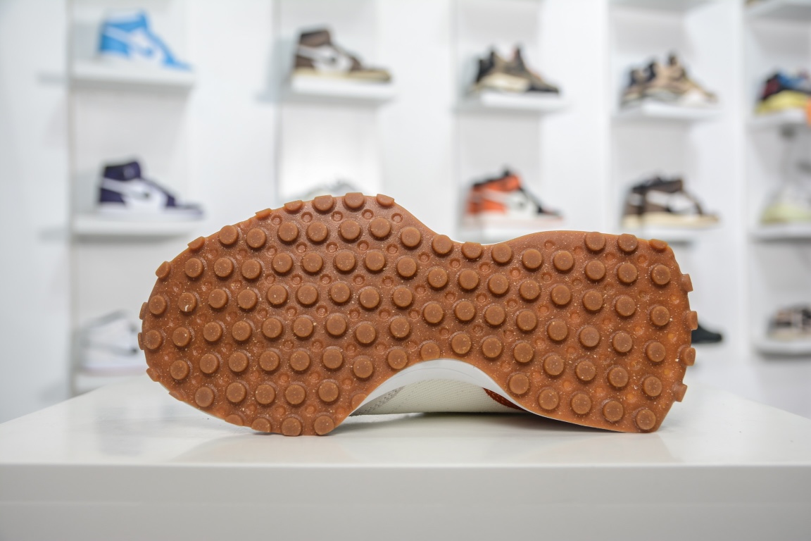 노리타케 x NB 327 그레이와 화이트 클래식 컬러웨이 사이즈: 36-46.5