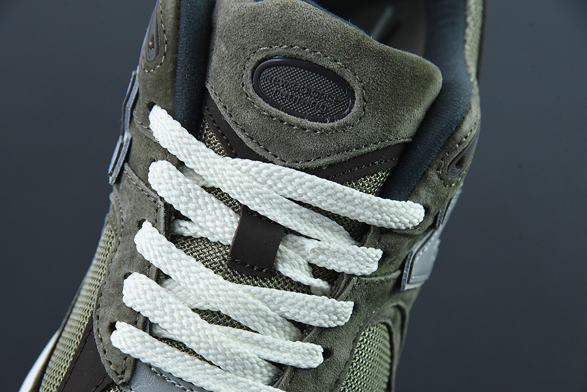 뉴발란스 ML2002 시리즈 레트로 아빠 스타일 남성과 여성 캐주얼 신발 조깅화 스포츠 남성 신발과 여성 신발 커플 아이템 번호 : M2002RHN 사이즈 : 36-45 하프 사이즈